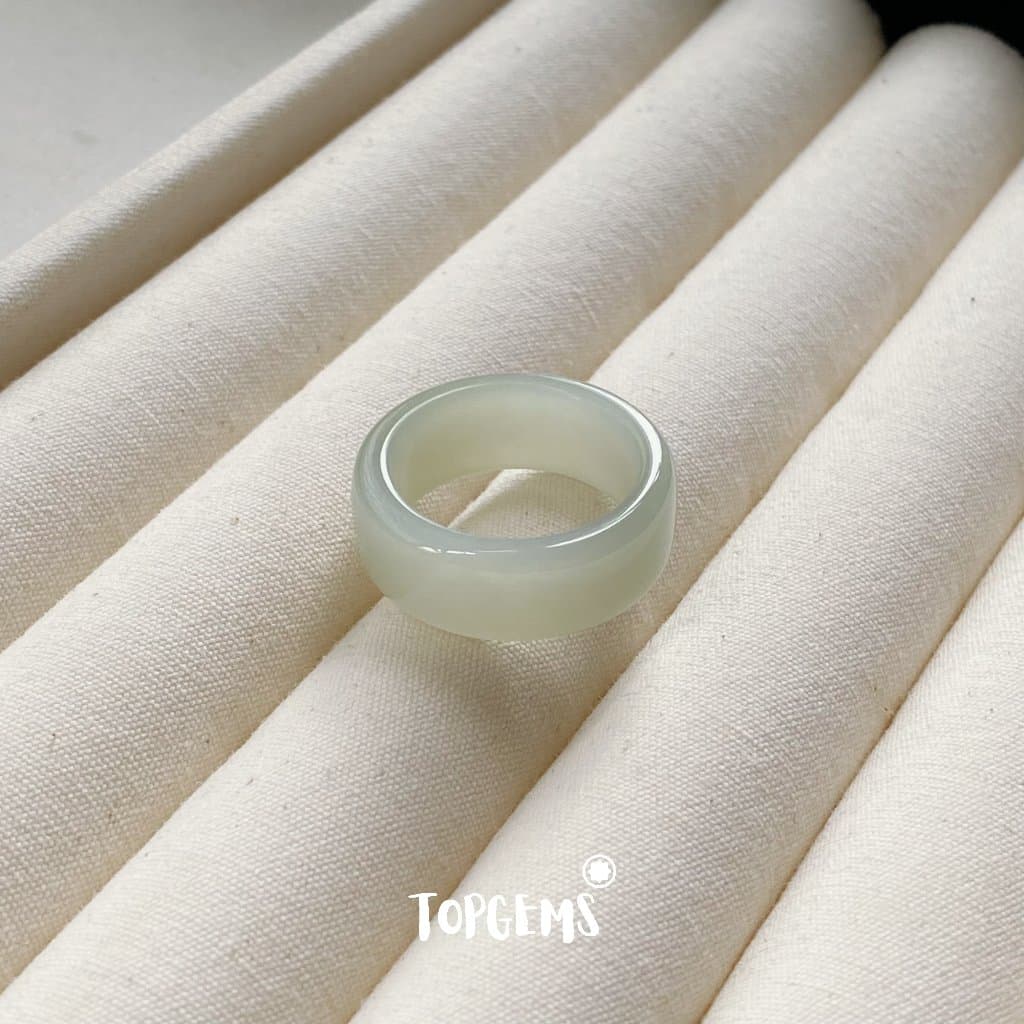 Tổng Hợp Nhẫn Ngọc Hòa Điền Tự Nhiên Dòng Cao Cấp Chột Mảnh Chột Dày - Chọn Mẫu Theo Mệnh & Sở Thích